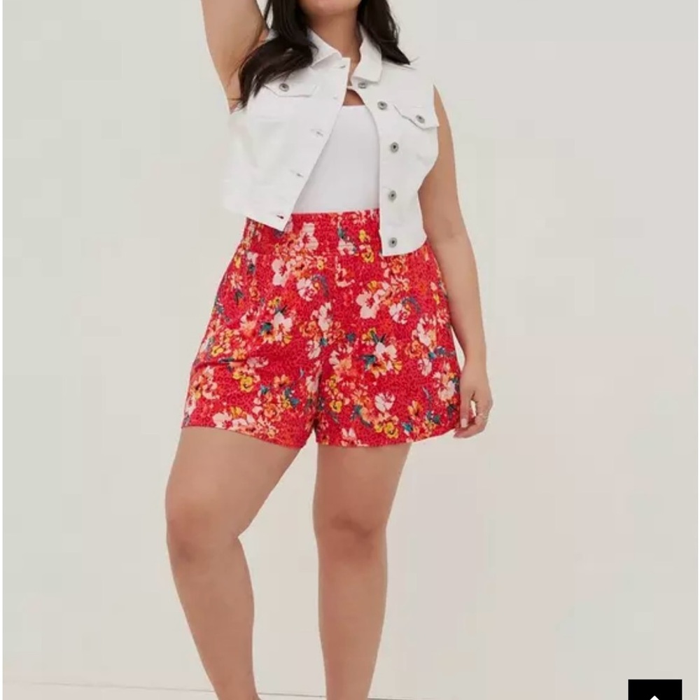 Torrid 5 Inch Pull-On Super Soft High-Rise Short